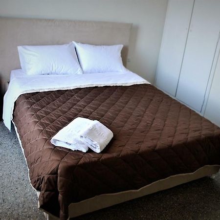 Central Flat In Argos With A View On Nafplio Bagian luar foto