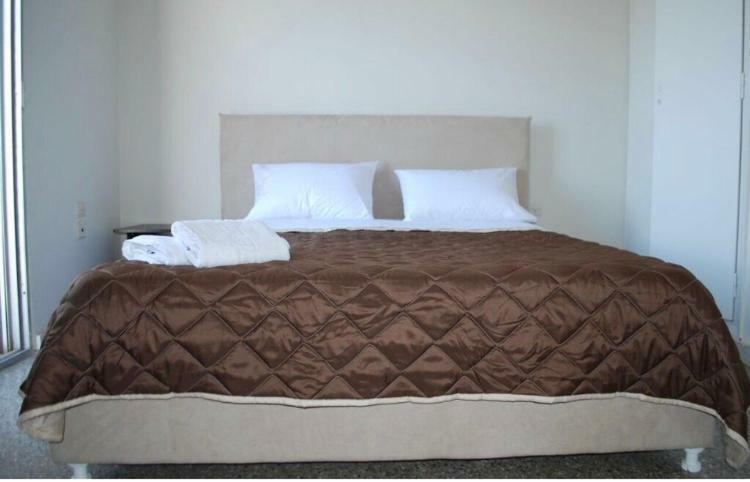 Central Flat In Argos With A View On Nafplio Bagian luar foto
